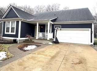 57421 River Oaks Dr, New Haven, MI 48048