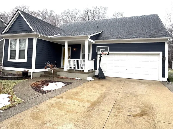 57421 River Oaks Dr, New Haven, MI 48048