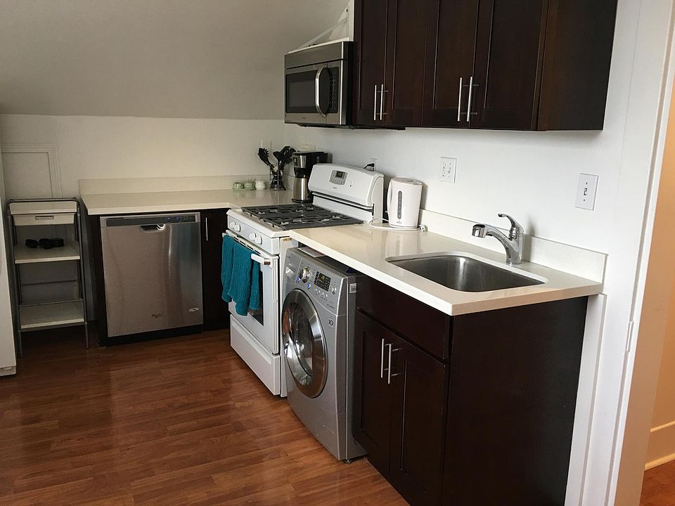 1st image of 634 W Nickerson St APT C