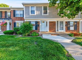 36438 Park Place Dr, Sterling Heights, MI