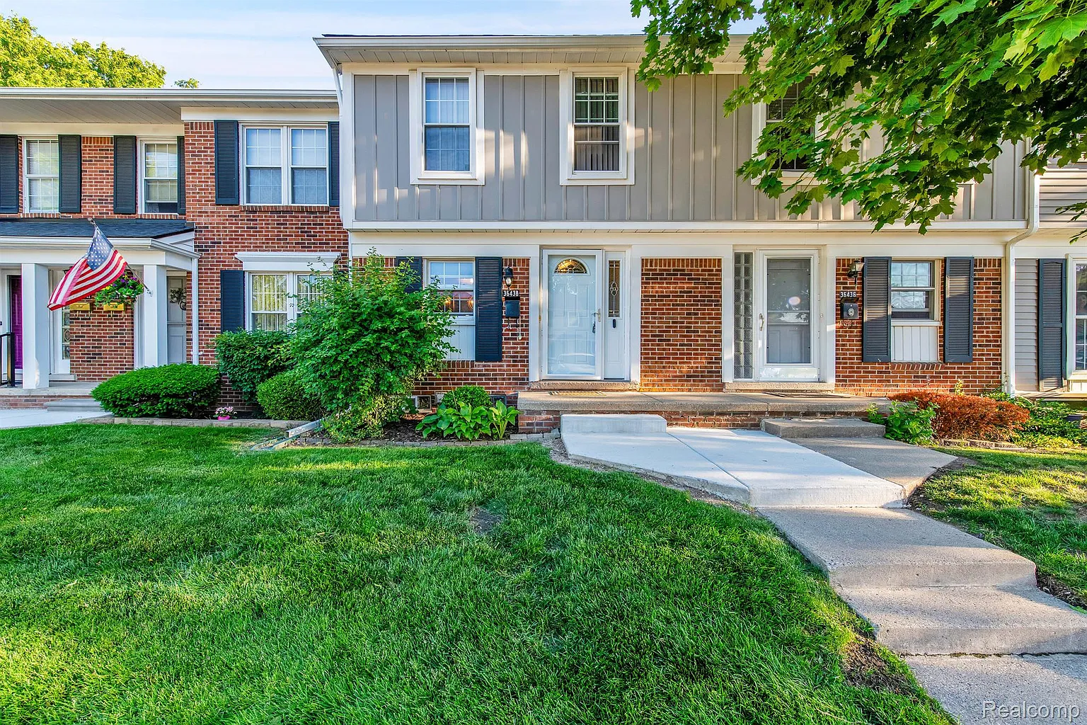 36438 Park Place Dr photo 1