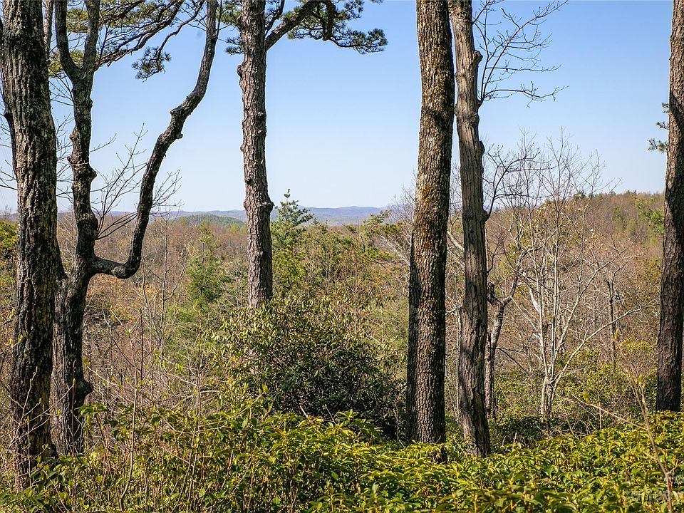 1st image of 32 Sahalee Trl
