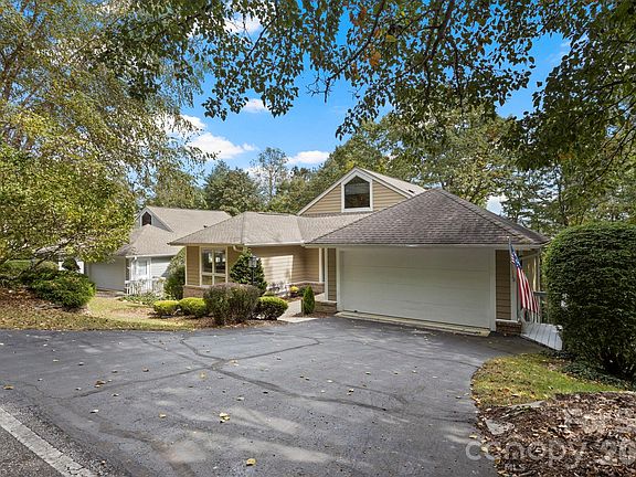 2nd image of 320 Dawnbrook Dr