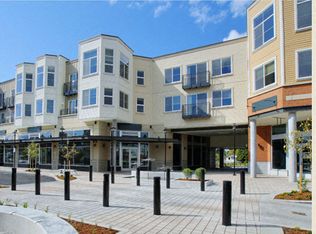 8623 Palatine Ave N #324, Seattle, WA 98103
