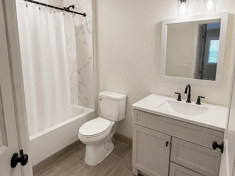 907 Antigua Ave — Photo 22