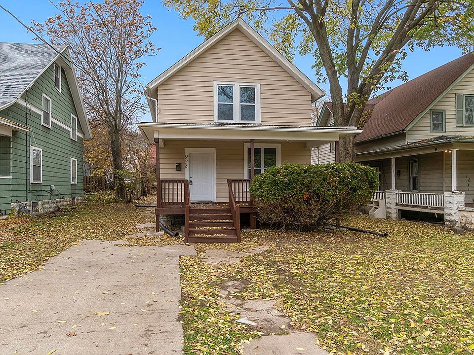 1st image of 924 Grant Ave