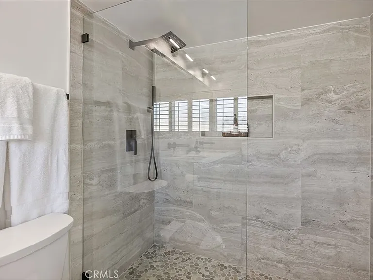 25266 Pacifica Ave — Photo 28