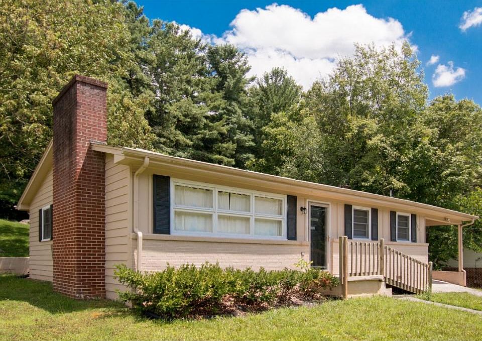 1st image of 129 Sycamore Dr
