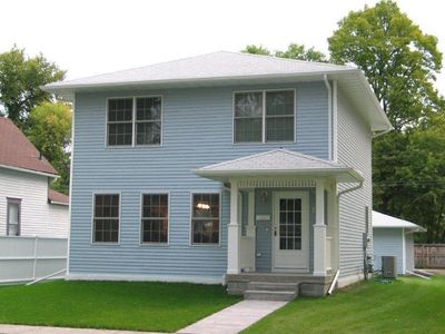 725 Chestnut St, Grand Forks, ND, 58201