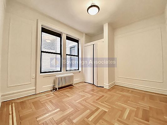 4th image of 664 W 163rd St #37M