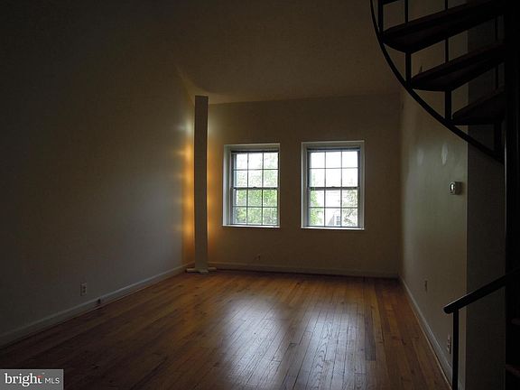 2nd image of 3048 S Abingdon St APT C1