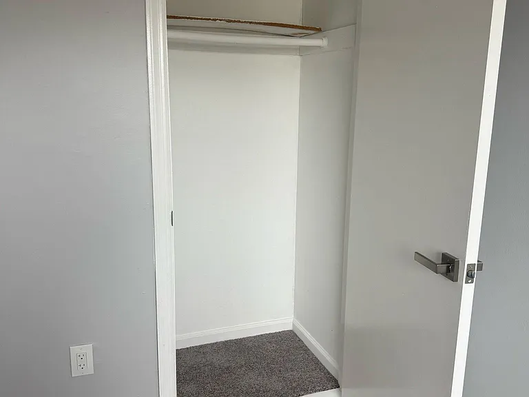 7 Potomac Ave — Photo 15