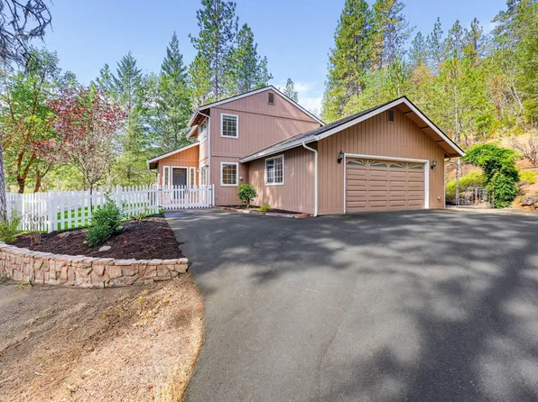 560 Fish Hatchery Rd, Grants Pass, OR 97527