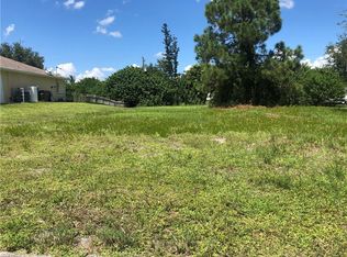 5224 6th St W, Lehigh Acres, FL 33971
