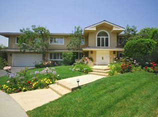 16479 Dorado Dr, Encino, CA 91436