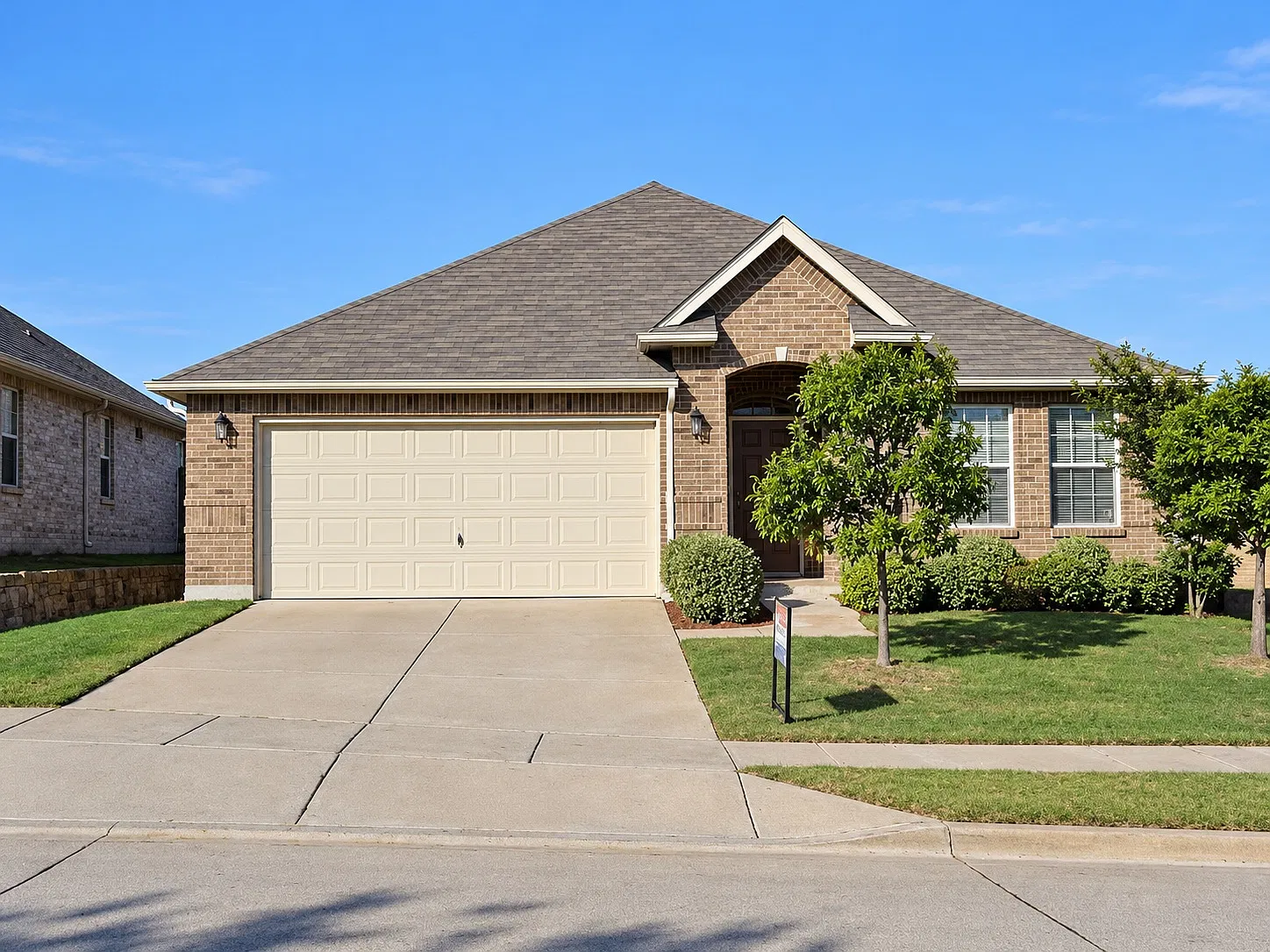 4 bed, 2064 sqft, $2,415 — Photo 1