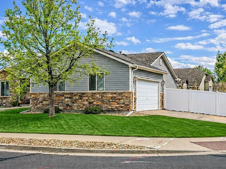 3216 Silverbell Dr