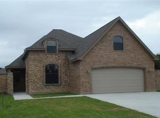 608 Thomas-haven, Port Neches, TX 77651