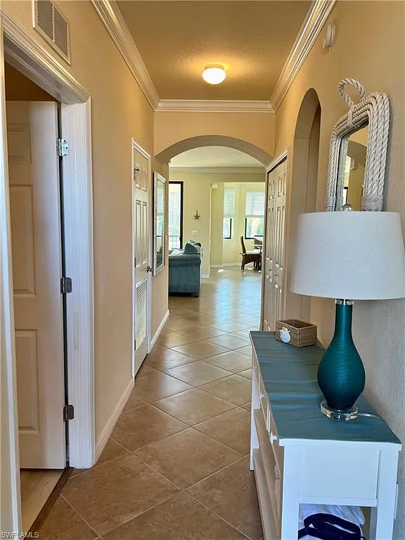 2 bed, 2.0 bath, 1232 sqft, $7,000 — Photo 3