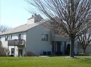 951 Millpond Rd, Valparaiso, IN 46385