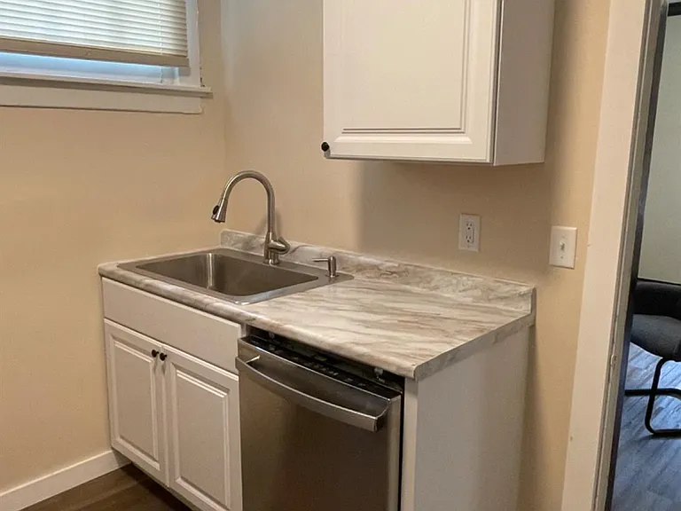 4425 Greenlee Ave #1 — Photo 9
