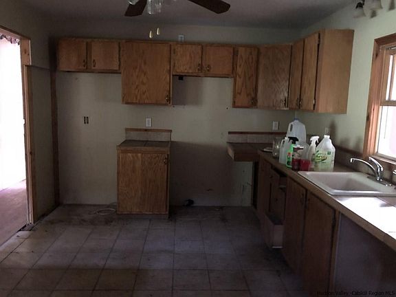 5th image of 7 Craft Ln