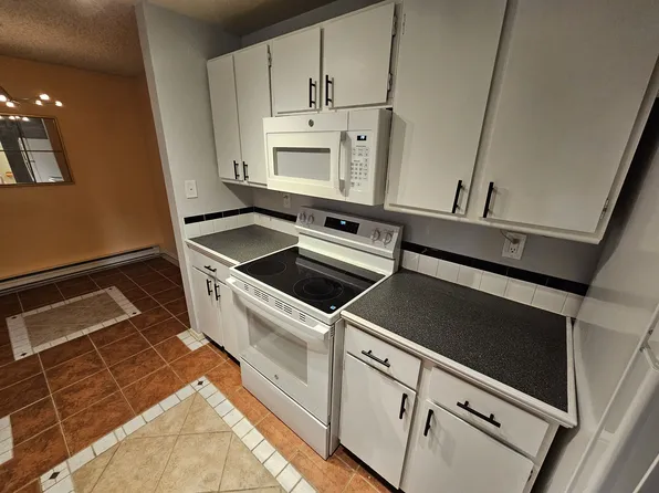 18102 15th Ave NE APT B211, Shoreline, WA 98155