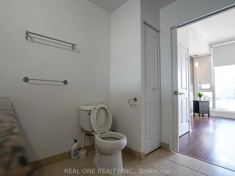 191 King St S #703 — Photo 22