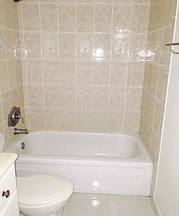 2nd image of 2851 NE 183rd St APT 1808