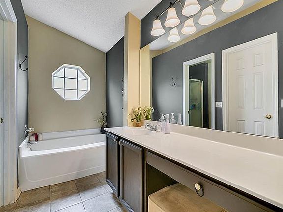 5th image of 10321 Lecon Branch Ct