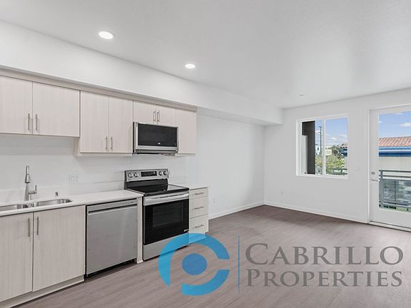 2nd image of 2724 El Cajon Blvd #204