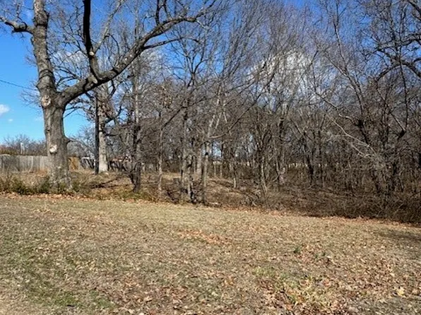 11094 Orpha Rd #15, Farmington, AR 72730