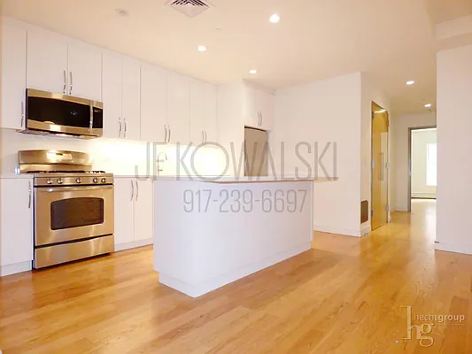 Rented by Hecht Group | media 6