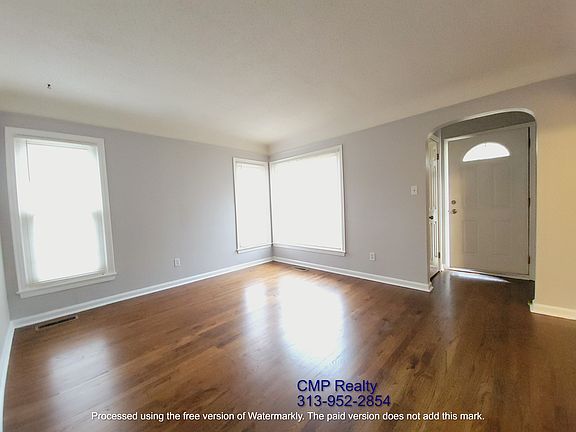 3rd image of 11321 Kinloch