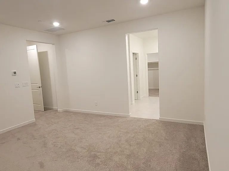 Chanticleer Ln — Photo 25