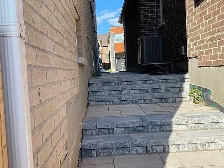 3130 Hines Dr #LOWER — Photo 21