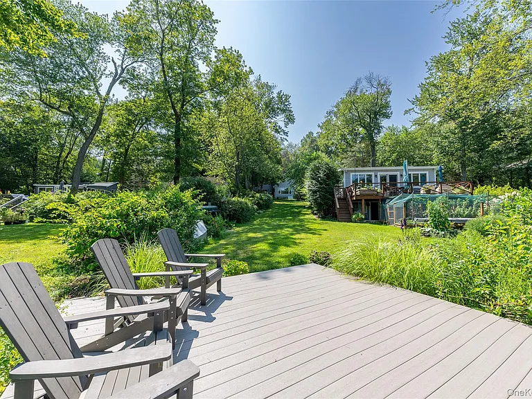 9 S Shore Dr — Photo 28