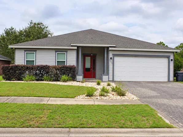 105 Amadeus Ave, Freeport, FL 32439