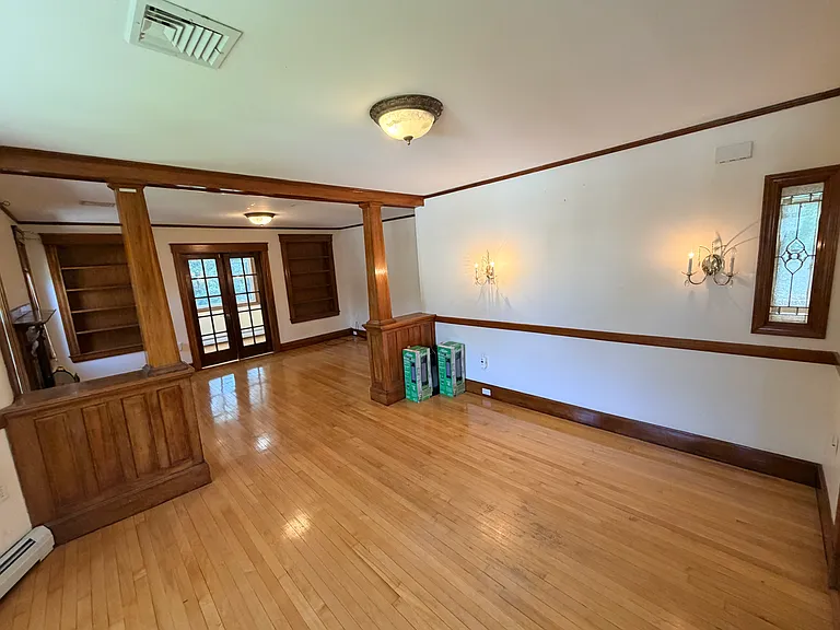 35 Spring St #2 — Photo 7