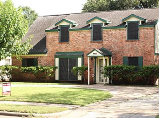 5923 W Bellfort St, Houston, TX 77035