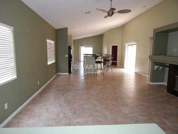 3rd image of 68 Harbor Coast St #0