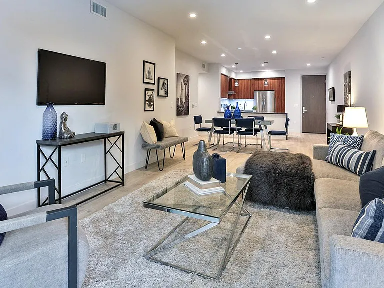 726 N Hudson Ave #Penthouse 1 — Photo 7