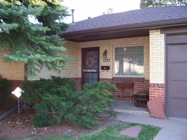 1221 Jasmine St, Denver, CO 80220