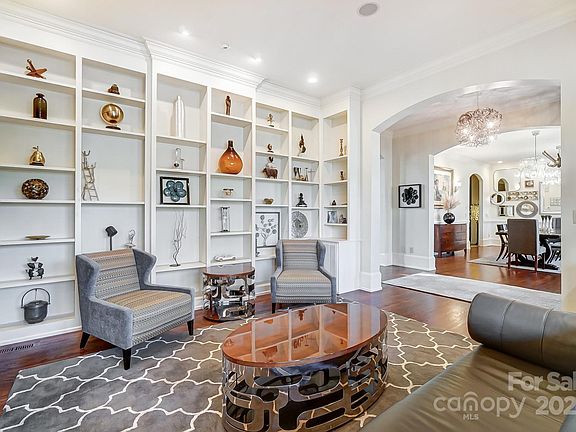 5th image of 2773 Bonnybrook Cir