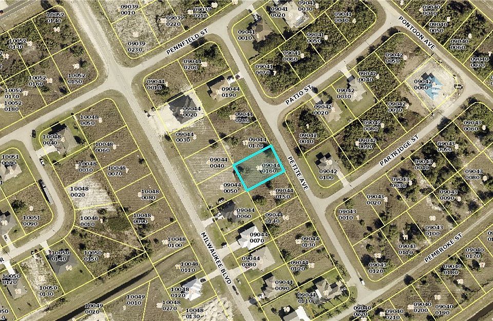 1st image of 368-368 Petite Ave