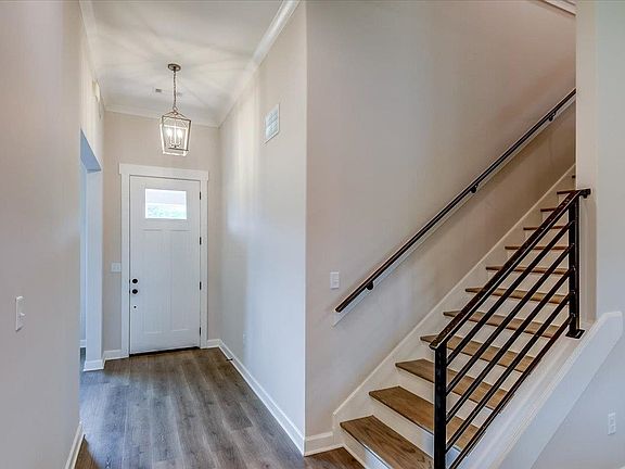 3rd image of 4684 Kings Forest Dr