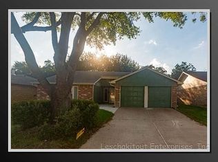 7227 Sunlight Ln, Houston, TX 77095