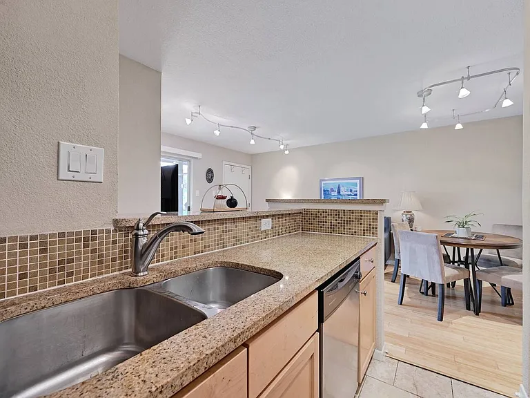 3204 Menchaca Rd #416 — Photo 8