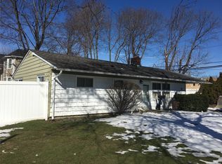 1 Bruce St, Syosset, NY 11791