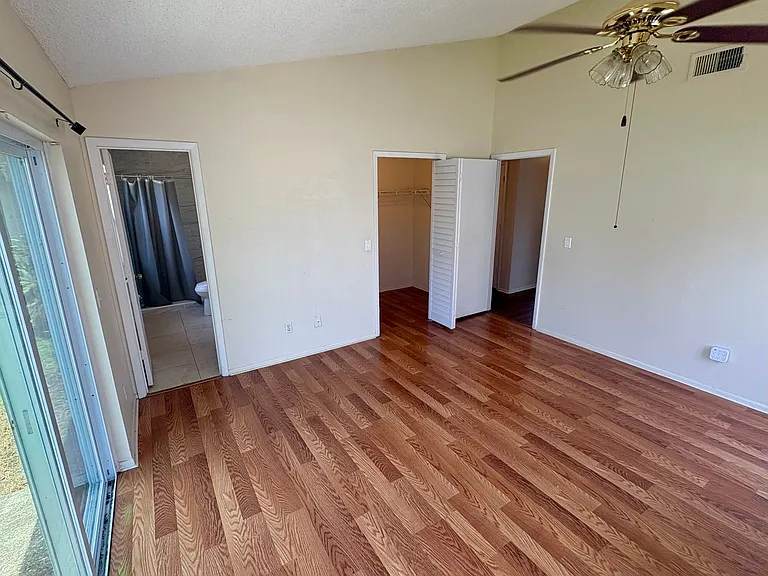 2224 Fairmont Cir — Photo 12
